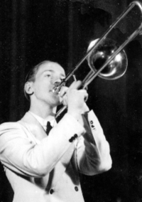 A Young "Gar" Gillies